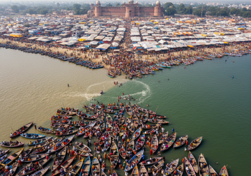 “Kashi – Ayodhya – Prayagraj 4N/5D Spiritual Tour” 🕉️